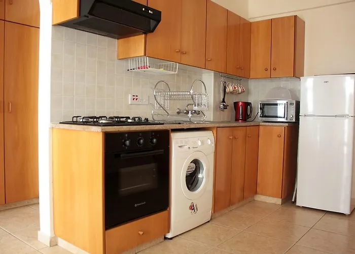 Makenzy Apartment